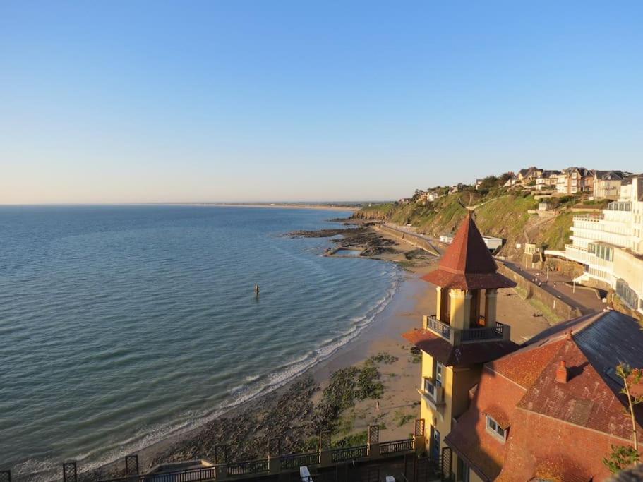 Maison Vue Sur Le Mont Saint Michel Et Sa Baie Champeaux Экстерьер фото